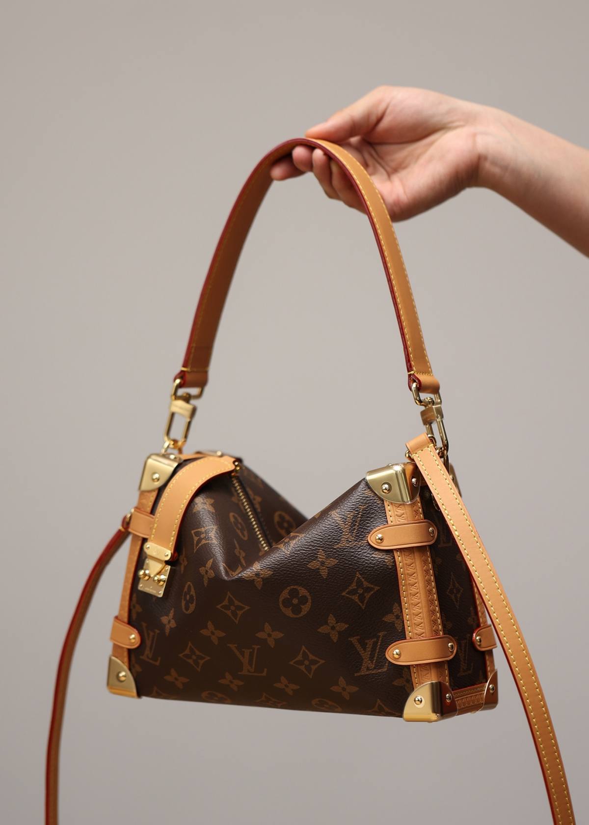 Ellebag’s 1:1 Replica of Louis Vuitton M46358 SIDE TRUNK Handbag: A Masterpiece of Craftsmanship(2024 Dec Updated)-Best Quality Fake Louis Vuitton Bag Online Store, Replica designer bag ru