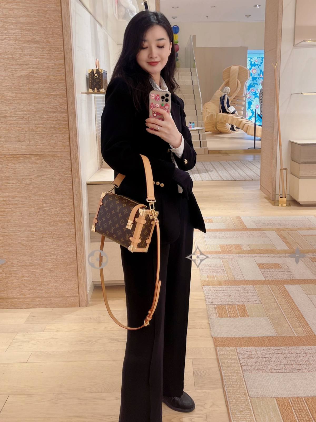 Ellebag’s 1:1 Replica of Louis Vuitton M46358 SIDE TRUNK Handbag: A Masterpiece of Craftsmanship(2024 Dec Updated)-Best Quality Fake Louis Vuitton Bag Online Store, Replica designer bag ru