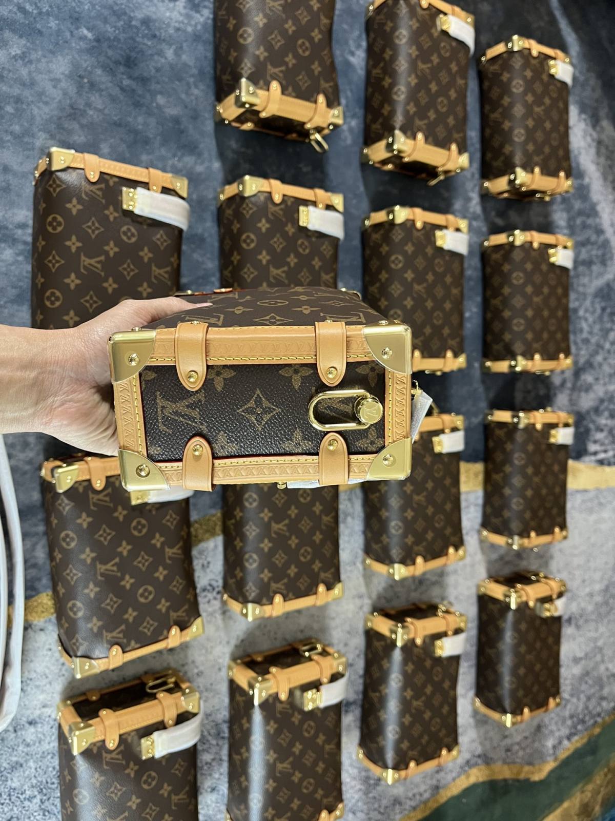 Ellebag’s 1:1 Replica of Louis Vuitton M46358 SIDE TRUNK Handbag: A Masterpiece of Craftsmanship(2024 Dec Updated)-Best Quality Fake Louis Vuitton Bag Online Store, Replica designer bag ru