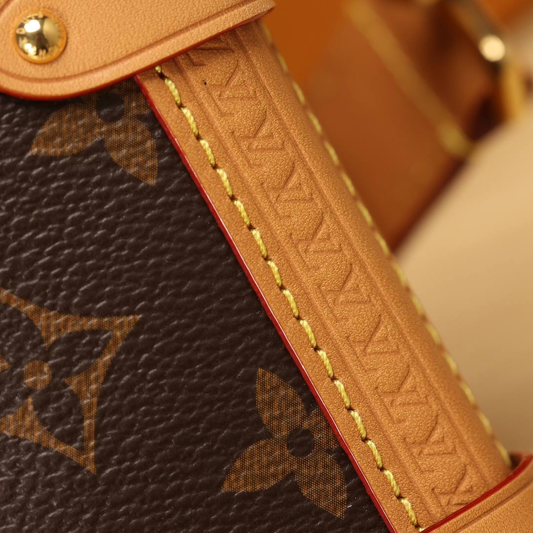 Ellebag’s 1:1 Replica of Louis Vuitton M46358 SIDE TRUNK Handbag: A Masterpiece of Craftsmanship(2024 Dec Updated)-Best Quality Fake Louis Vuitton Bag Online Store, Replica designer bag ru