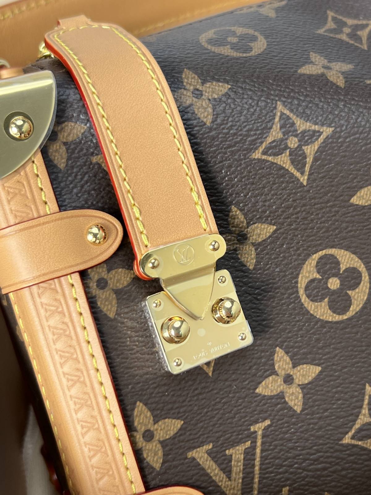 Ellebag’s 1:1 Replica of Louis Vuitton M46358 SIDE TRUNK Handbag: A Masterpiece of Craftsmanship(2024 Dec Updated)-Best Quality Fake Louis Vuitton Bag Online Store, Replica designer bag ru