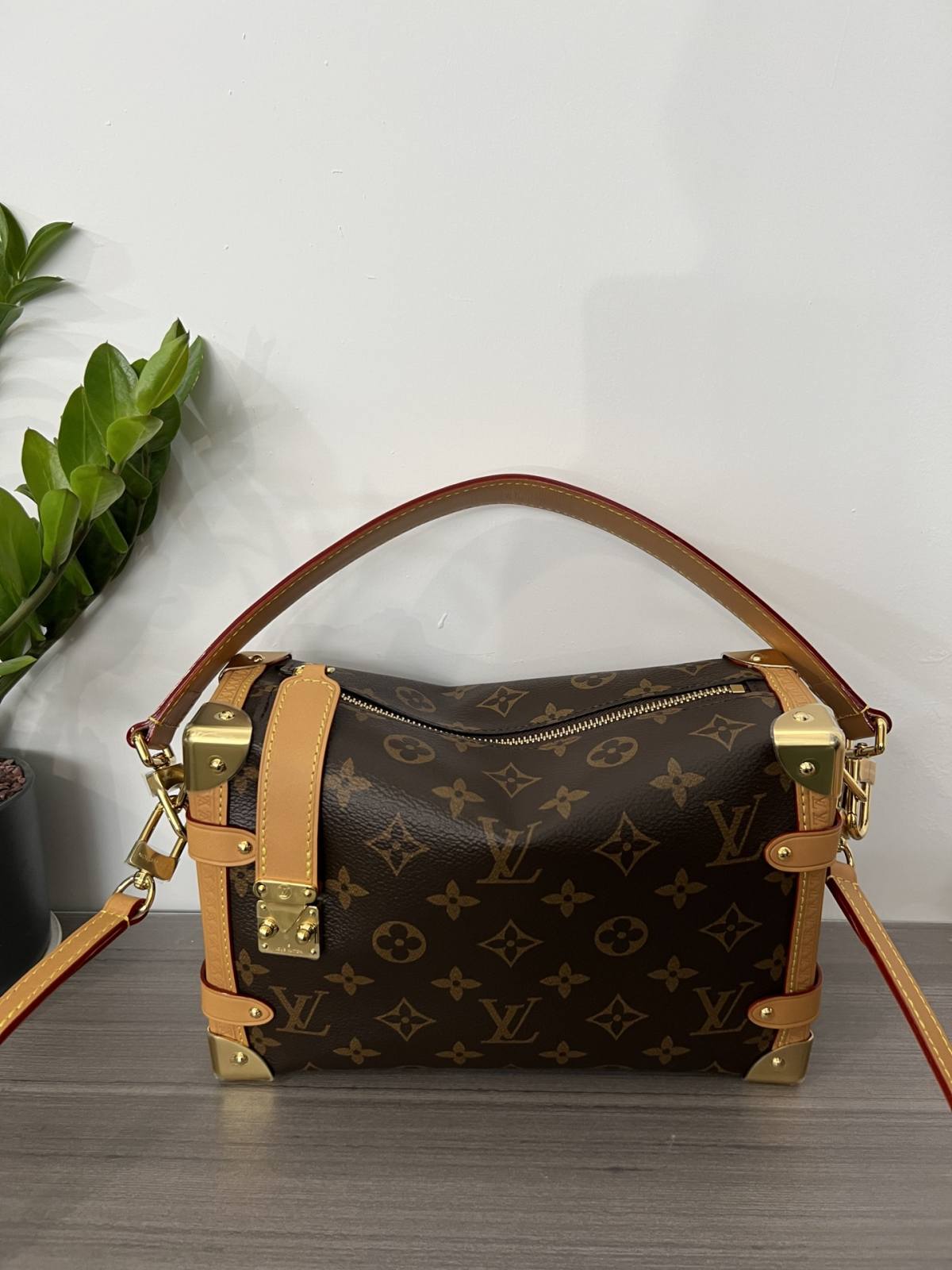 Ellebag’s 1:1 Replica of Louis Vuitton M46358 SIDE TRUNK Handbag: A Masterpiece of Craftsmanship(2024 Dec Updated)-Best Quality Fake Louis Vuitton Bag Online Store, Replica designer bag ru