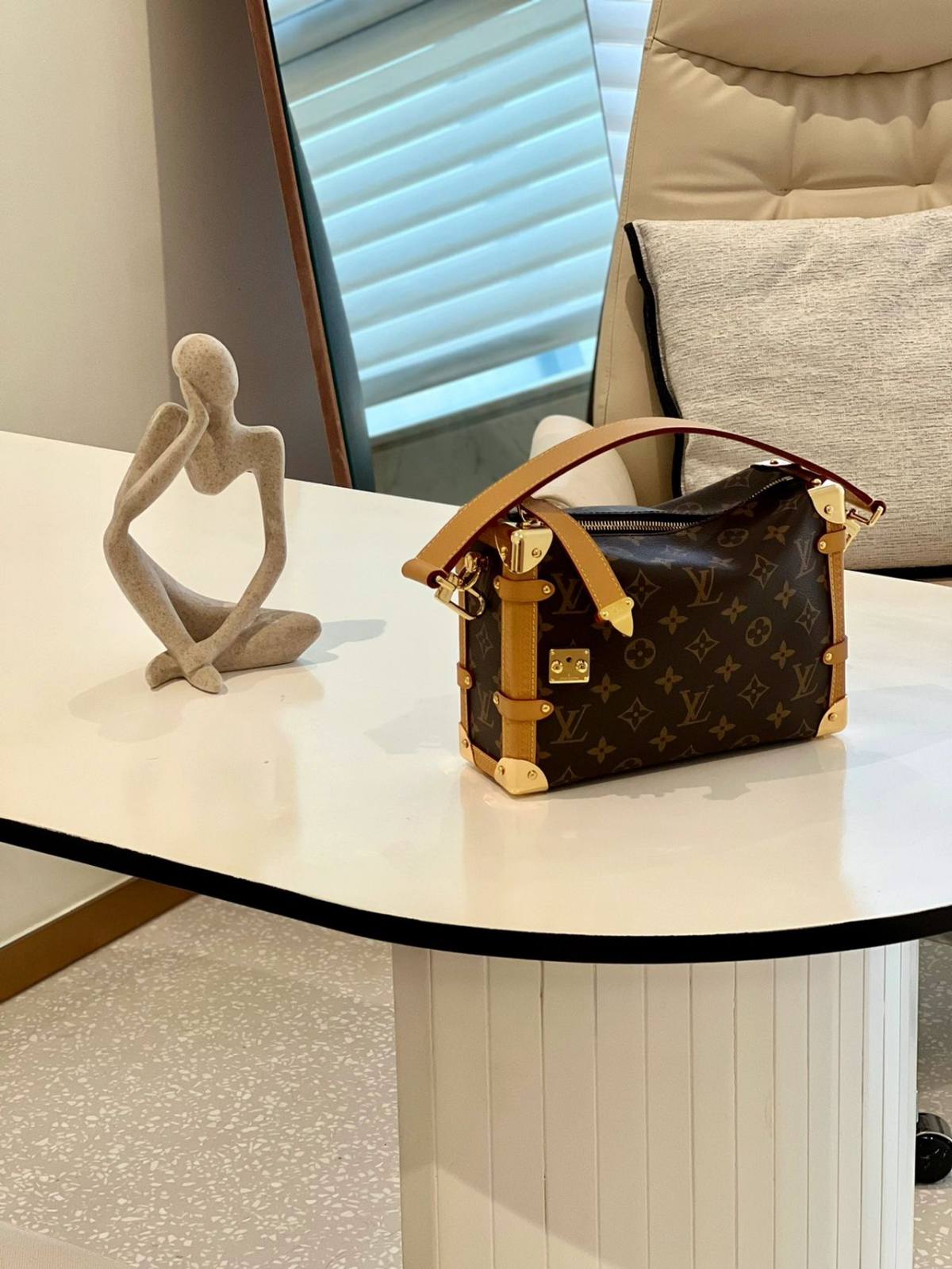 Ellebag’s 1:1 Replica of Louis Vuitton M46358 SIDE TRUNK Handbag: A Masterpiece of Craftsmanship(2024 Dec Updated)-Best Quality Fake Louis Vuitton Bag Online Store, Replica designer bag ru