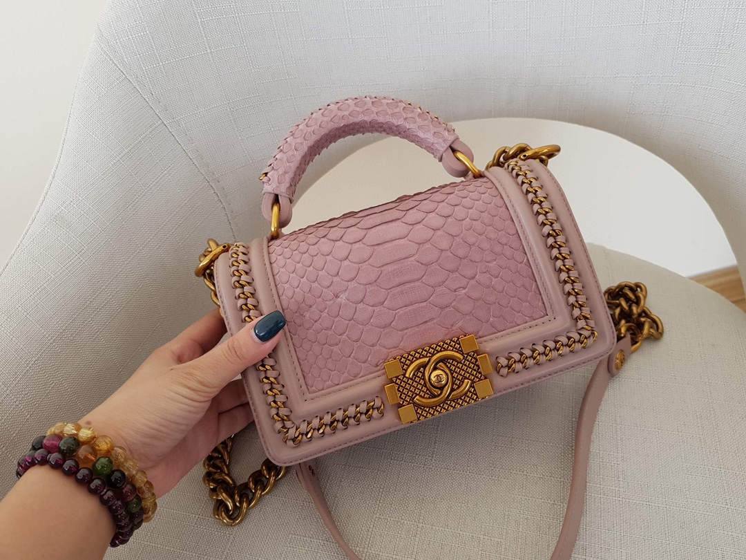 Ellebag super fake Chanel Le Boy Handle Bag: The Elegance of a 20cm Python Leather Handbag(2024 Dec Updated)-Best Quality Fake Louis Vuitton Bag Online Store, Replica designer bag ru