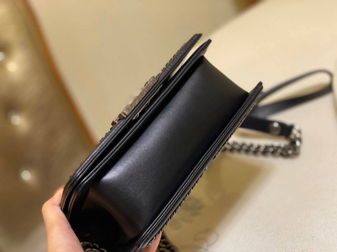 Ellebag super fake Chanel Le Boy Handle Bag: The Elegance of a 20cm Python Leather Handbag(2024 Dec Updated)-Best Quality Fake Louis Vuitton Bag Online Store, Replica designer bag ru