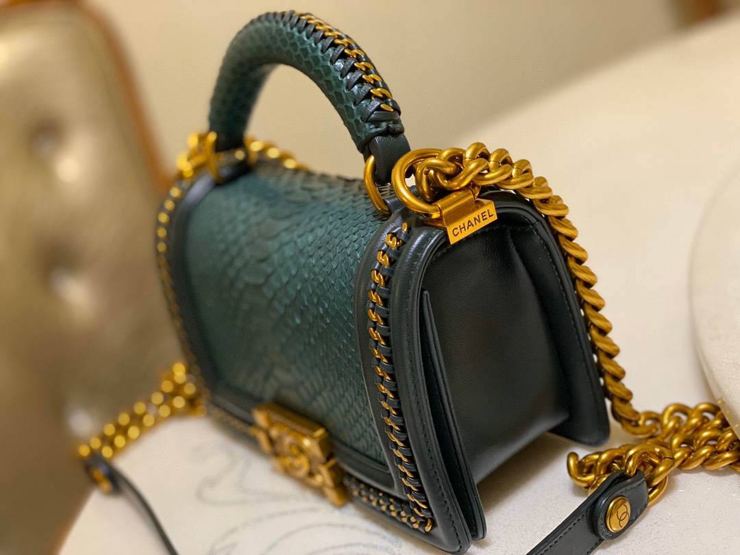 Ellebag super fake Chanel Le Boy Handle Bag: The Elegance of a 20cm Python Leather Handbag(2024 Dec Updated)-Best Quality Fake Louis Vuitton Bag Online Store, Replica designer bag ru