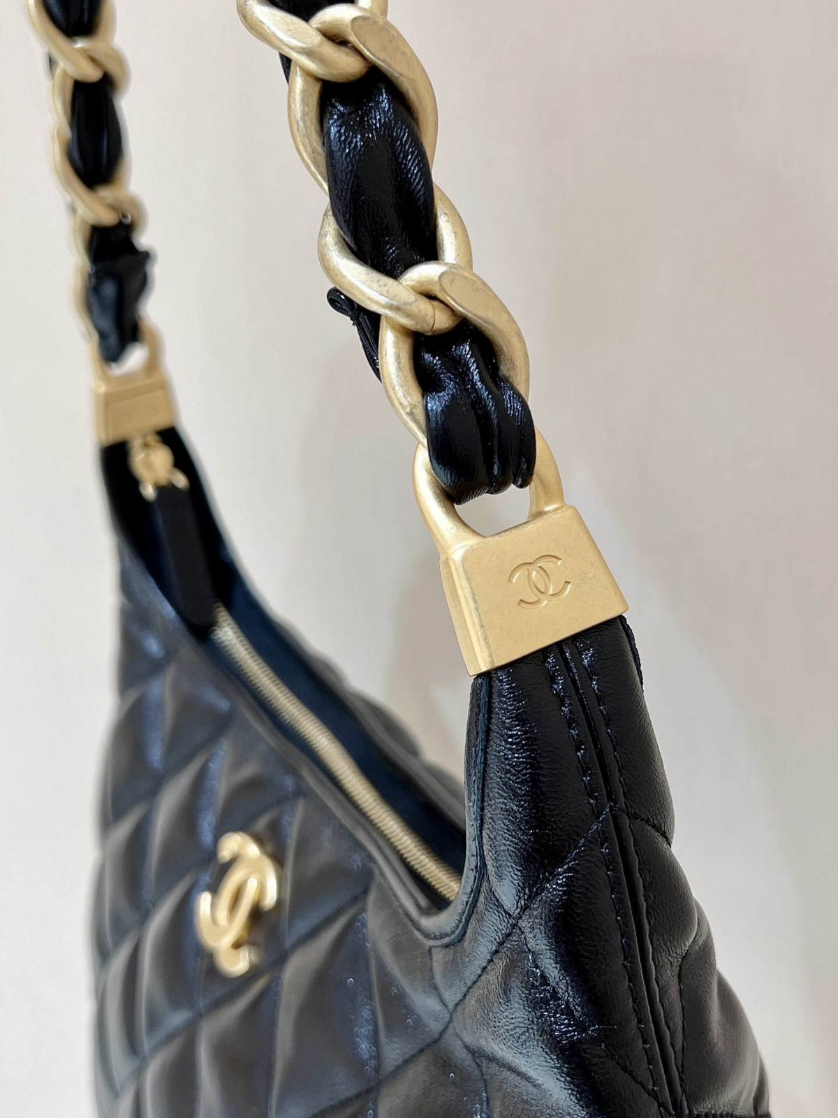 Ellebag super fake Chanel Medium Hobo Bag 2024: A Sophisticated Blend of Craftsmanship and Elegance(2024 Dec Updated)-Molemo ka ho Fetisisa Lebenkele la Lebenkele la Marang-rang la Fake Louis Vuitton, Replica designer bag ru