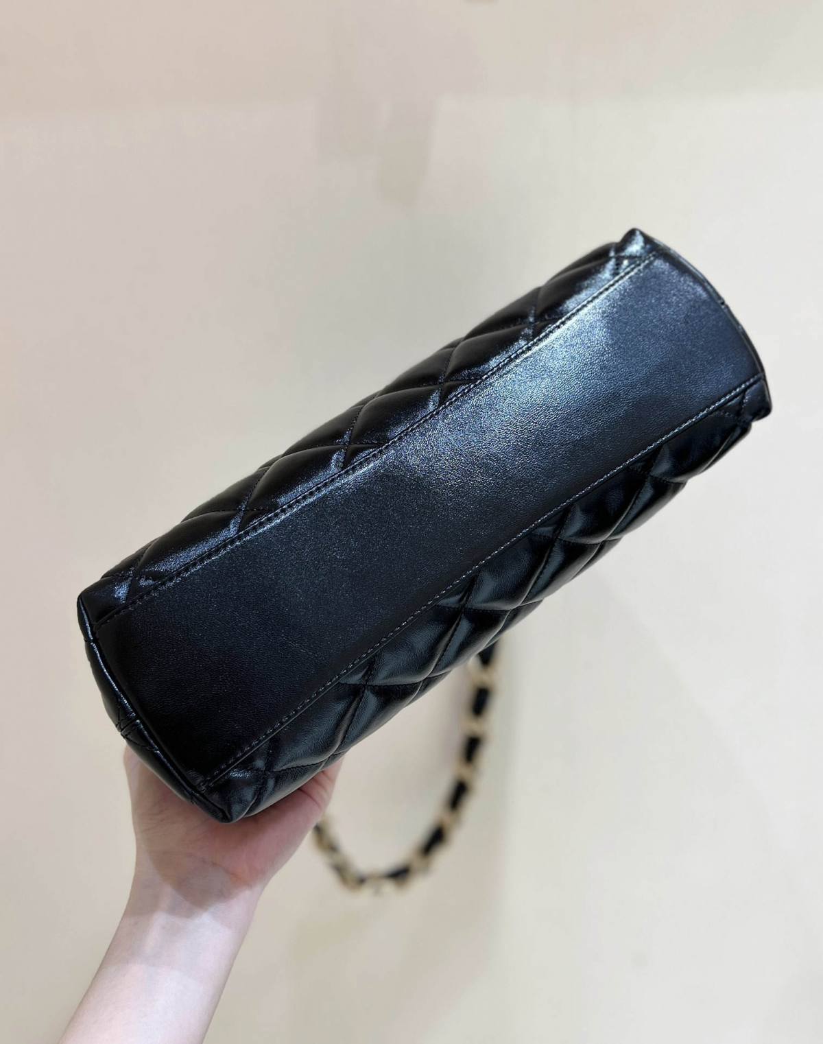 Ellebag super fake Chanel Medium Hobo Bag 2024: A Sophisticated Blend of Craftsmanship and Elegance(2024 Dec Updated)-Molemo ka ho Fetisisa Lebenkele la Lebenkele la Marang-rang la Fake Louis Vuitton, Replica designer bag ru