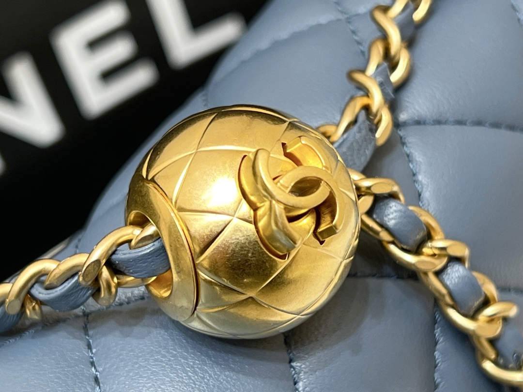 Ellebag super fake Chanel Mini CF with CC Gold Ball on Chain: A Study in Elegance and Craftsmanship(2024 Dec Updated)-Molemo ka ho Fetisisa Lebenkele la Lebenkele la Marang-rang la Fake Louis Vuitton, Replica designer bag ru