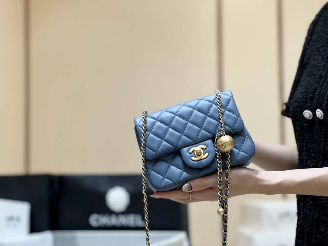 Ellebag super fake Chanel Mini CF with CC Gold Ball on Chain: A Study in Elegance and Craftsmanship(2024 Dec Updated)-Molemo ka ho Fetisisa Lebenkele la Lebenkele la Marang-rang la Fake Louis Vuitton, Replica designer bag ru