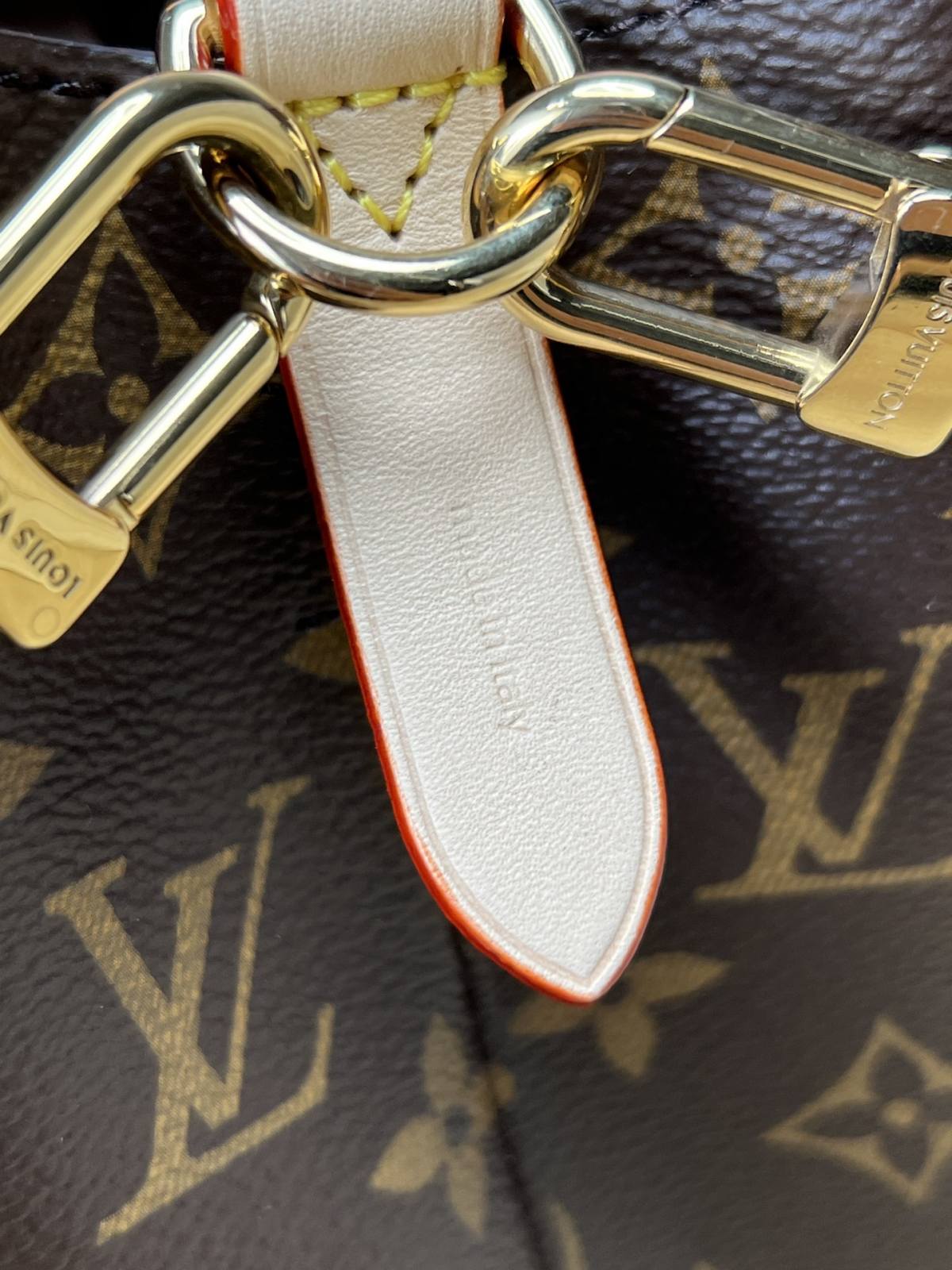 Ellebag’s 1:1 Replica of Louis Vuitton M46581 NÉONOÉ BB Medium Handbag: A Perfect Reproduction of Timeless Elegance(2024 Dec Updated)-Molemo ka ho Fetisisa Lebenkele la Lebenkele la Marang-rang la Fake Louis Vuitton, Replica designer bag ru