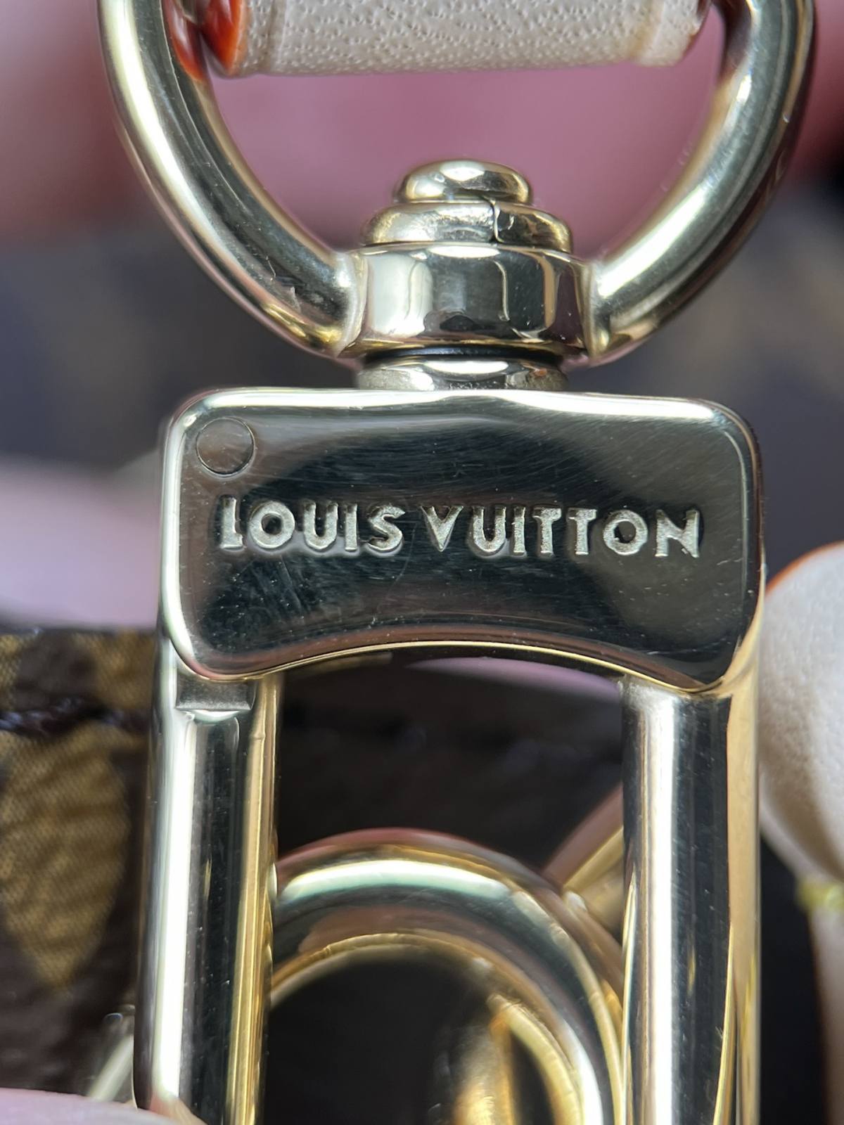 Ellebag’s 1:1 Replica of Louis Vuitton M46581 NÉONOÉ BB Medium Handbag: A Perfect Reproduction of Timeless Elegance(2024 Dec Updated)-Molemo ka ho Fetisisa Lebenkele la Lebenkele la Marang-rang la Fake Louis Vuitton, Replica designer bag ru