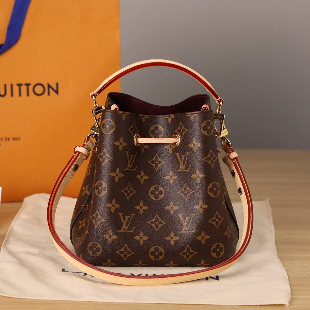 Ellebag’s 1:1 Replica of Louis Vuitton M46581 NÉONOÉ BB Medium Handbag: A Perfect Reproduction of Timeless Elegance(2024 Dec Updated)-Molemo ka ho Fetisisa Lebenkele la Lebenkele la Marang-rang la Fake Louis Vuitton, Replica designer bag ru