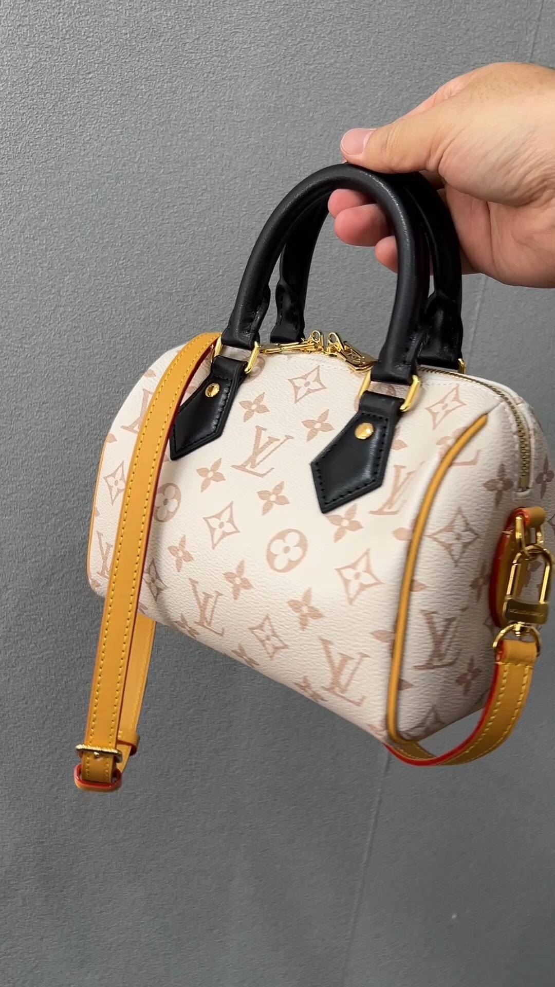 Ellebag’s 1:1 Replica of Louis Vuitton M46906 Speedy Bandoulière 20: A Masterful Recreation of Iconic Craftsmanship(2024 Dec Updated)-Molemo ka ho Fetisisa Lebenkele la Lebenkele la Marang-rang la Fake Louis Vuitton, Replica designer bag ru