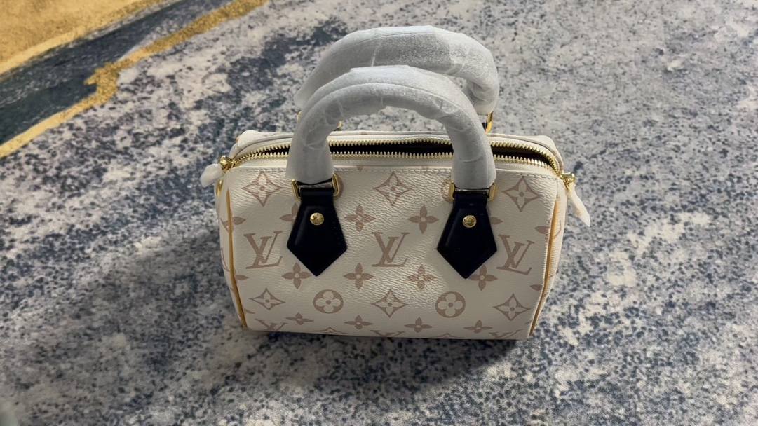 Ellebag’s 1:1 Replica of Louis Vuitton M46906 Speedy Bandoulière 20: A Masterful Recreation of Iconic Craftsmanship(2024 Dec Updated)-Molemo ka ho Fetisisa Lebenkele la Lebenkele la Marang-rang la Fake Louis Vuitton, Replica designer bag ru