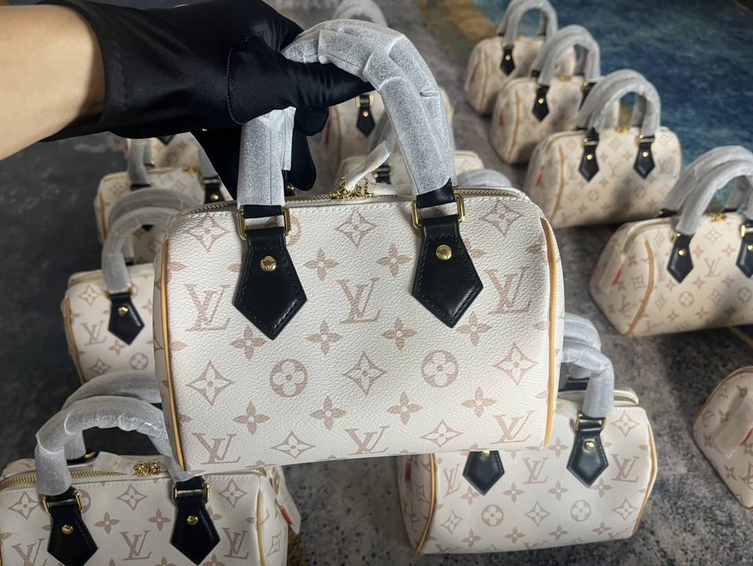 Ellebag’s 1:1 Replica of Louis Vuitton M46906 Speedy Bandoulière 20: A Masterful Recreation of Iconic Craftsmanship(2024 Dec Updated)-Molemo ka ho Fetisisa Lebenkele la Lebenkele la Marang-rang la Fake Louis Vuitton, Replica designer bag ru