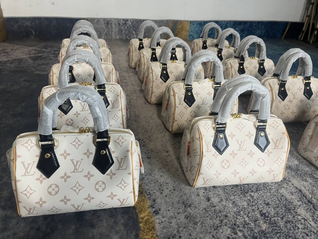 Ellebag’s 1:1 Replica of Louis Vuitton M46906 Speedy Bandoulière 20: A Masterful Recreation of Iconic Craftsmanship(2024 Dec Updated)-Molemo ka ho Fetisisa Lebenkele la Lebenkele la Marang-rang la Fake Louis Vuitton, Replica designer bag ru