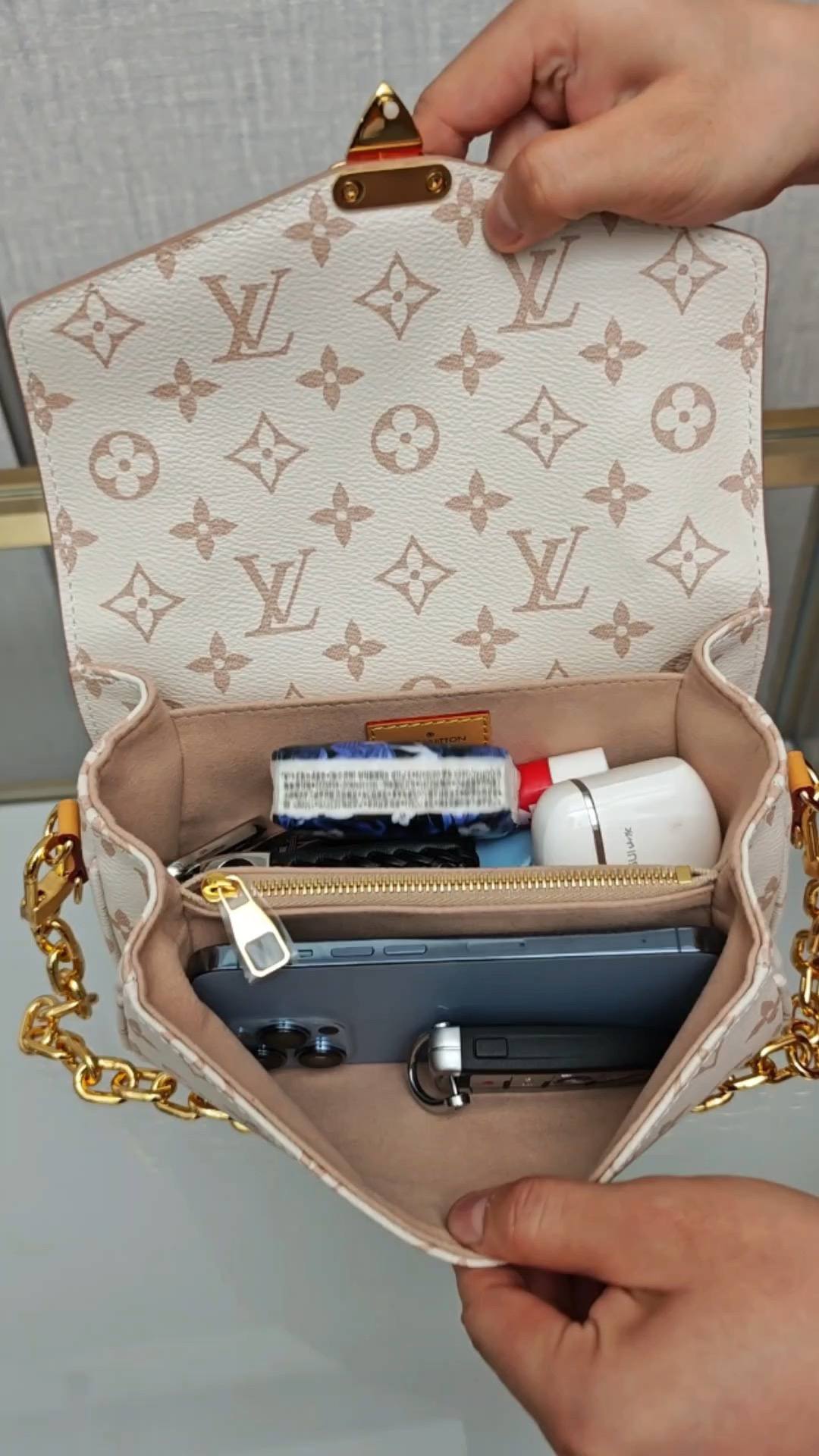 Ellebag’s 1:1 Replica of Louis Vuitton M46914 Pochette Métis East West: A Perfect Balance of Craftsmanship and Luxury (2024 Dec updated)-Molemo ka ho Fetisisa Lebenkele la Lebenkele la Marang-rang la Fake Louis Vuitton, Replica designer bag ru