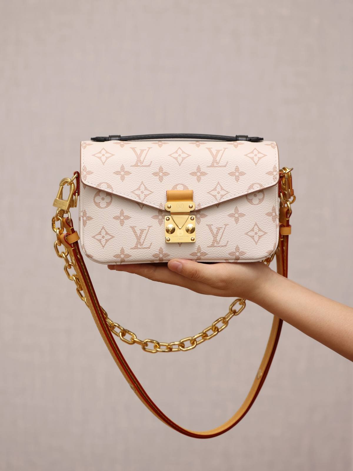 Ellebag’s 1:1 Replica of Louis Vuitton M46914 Pochette Métis East West: A Perfect Balance of Craftsmanship and Luxury (2024 Dec updated)-Molemo ka ho Fetisisa Lebenkele la Lebenkele la Marang-rang la Fake Louis Vuitton, Replica designer bag ru