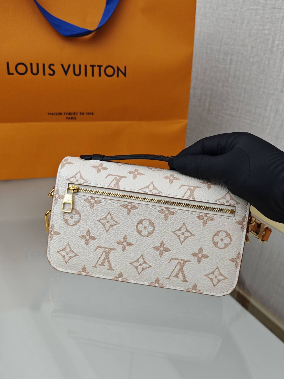 Ellebag’s 1:1 Replica of Louis Vuitton M46914 Pochette Métis East West: A Perfect Balance of Craftsmanship and Luxury (2024 Dec updated)-Molemo ka ho Fetisisa Lebenkele la Lebenkele la Marang-rang la Fake Louis Vuitton, Replica designer bag ru