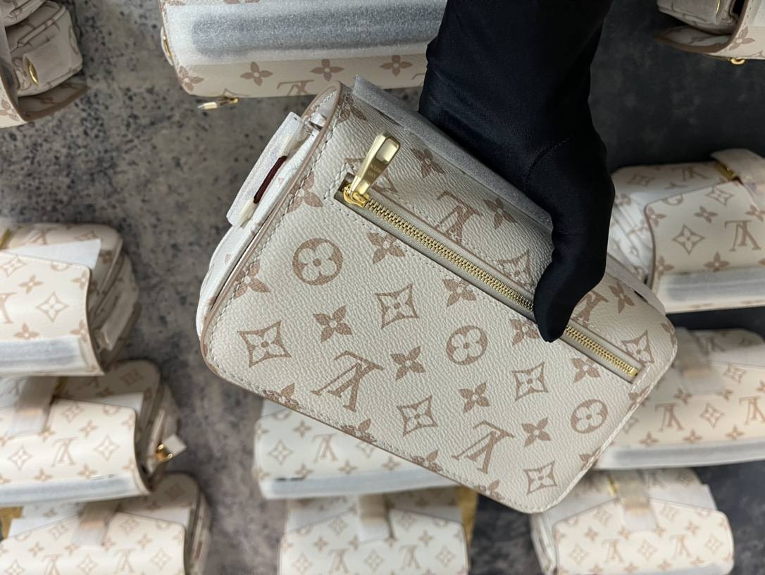 Ellebag’s 1:1 Replica of Louis Vuitton M46914 Pochette Métis East West: A Perfect Balance of Craftsmanship and Luxury (2024 Dec updated)-Molemo ka ho Fetisisa Lebenkele la Lebenkele la Marang-rang la Fake Louis Vuitton, Replica designer bag ru