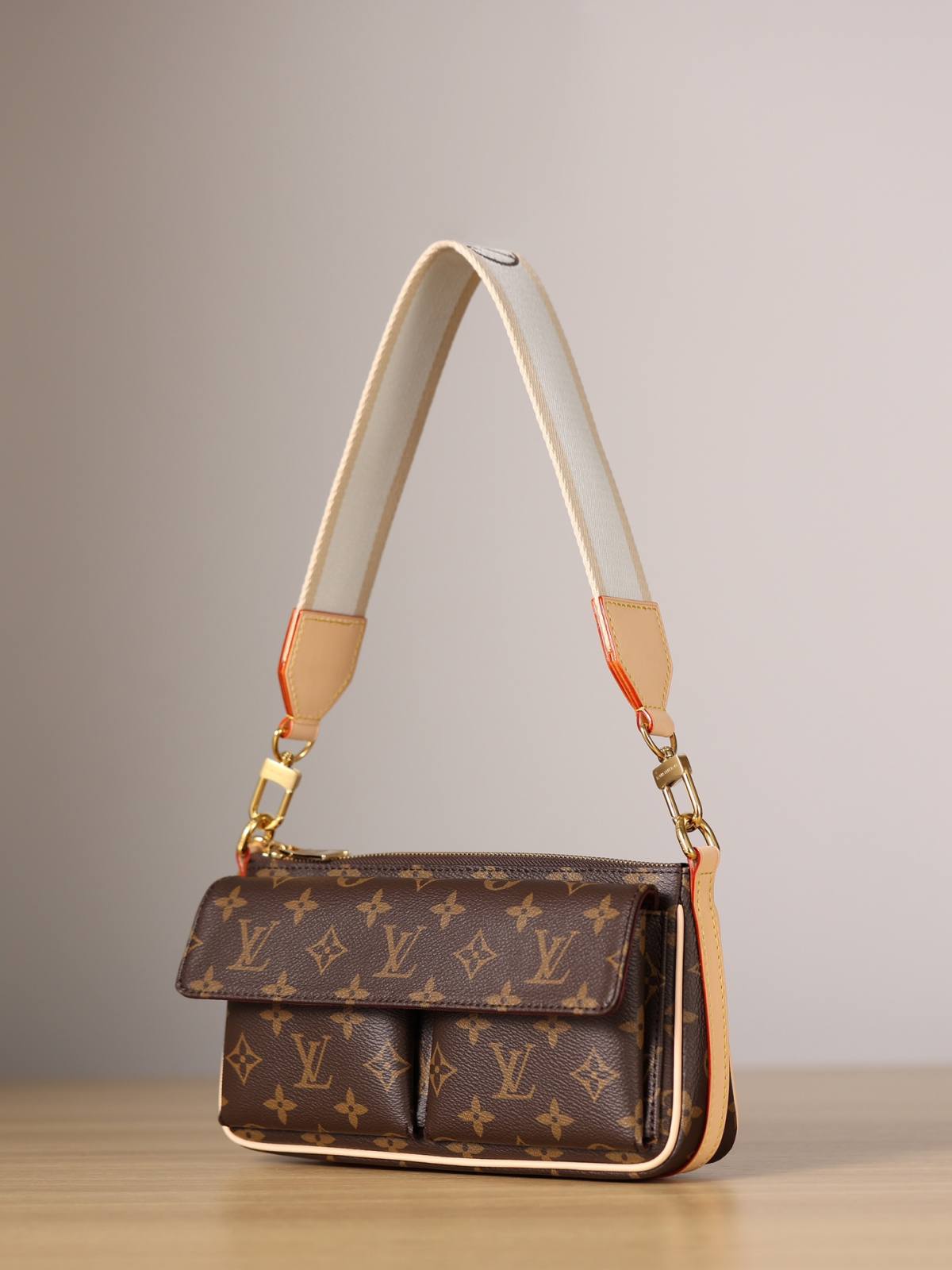 Ellebag’s 1:1 Replica of Louis Vuitton M46999 Vibe Handbag: A Masterpiece of Craftsmanship (2024 Dec updated)-Molemo ka ho Fetisisa Lebenkele la Lebenkele la Marang-rang la Fake Louis Vuitton, Replica designer bag ru