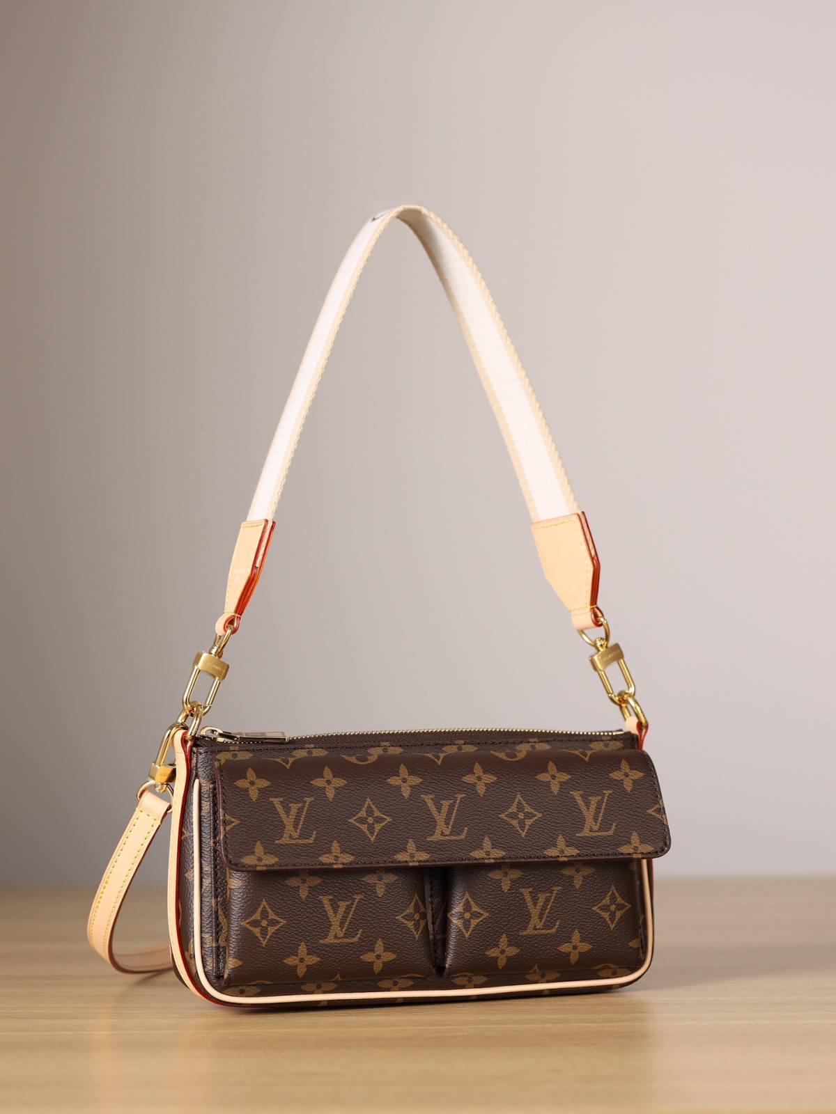 Ellebag’s 1:1 Replica of Louis Vuitton M46999 Vibe Handbag: A Masterpiece of Craftsmanship (2024 Dec updated)-Molemo ka ho Fetisisa Lebenkele la Lebenkele la Marang-rang la Fake Louis Vuitton, Replica designer bag ru