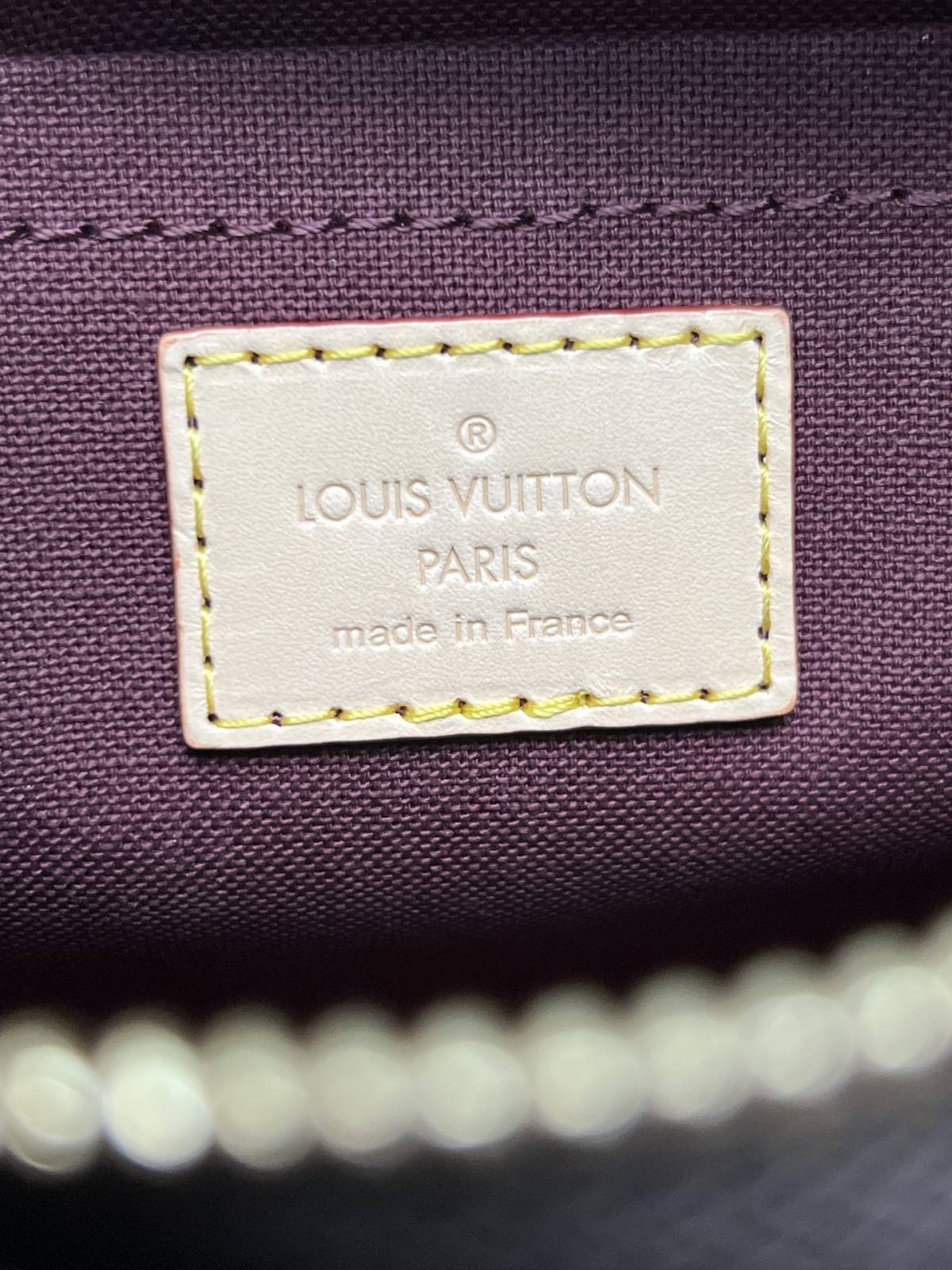 Ellebag’s 1:1 Replica of Louis Vuitton M46999 Vibe Handbag: A Masterpiece of Craftsmanship (2024 Dec updated)-Molemo ka ho Fetisisa Lebenkele la Lebenkele la Marang-rang la Fake Louis Vuitton, Replica designer bag ru