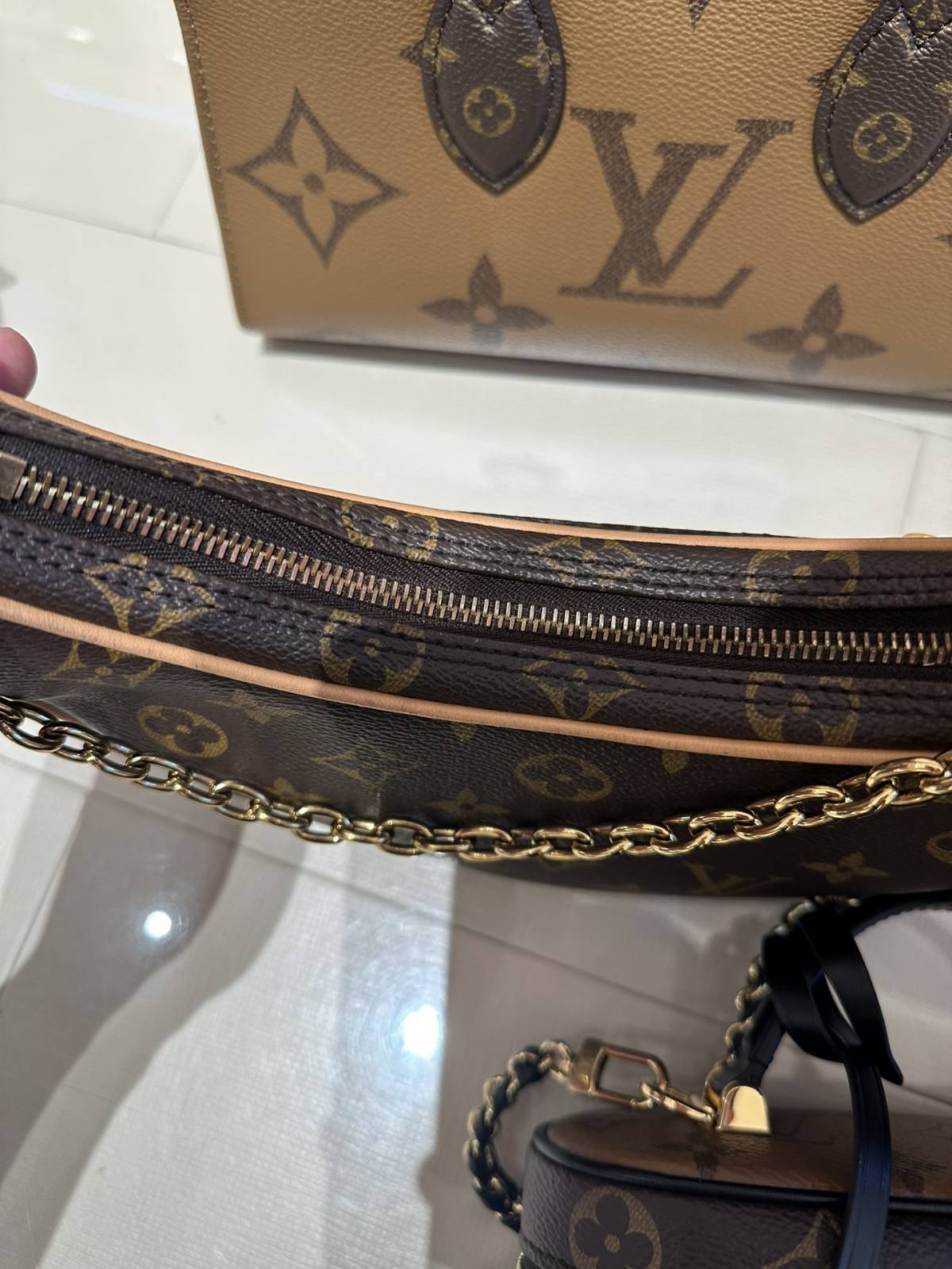 Ellebag’s 1:1 Replica of Louis Vuitton M47125 Vanity Chain Pouch: A Tribute to Iconic Craftsmanship (2024 Dec updated)-Best Quality Fake Louis Vuitton Bag Online Store, Replica designer bag ru