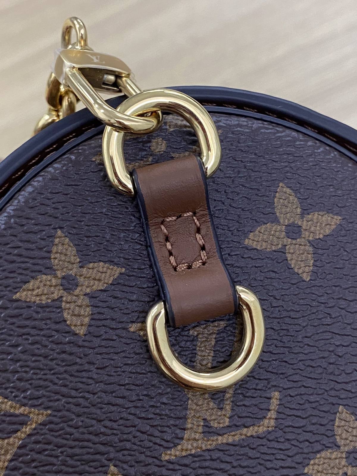 Ellebag’s 1:1 Replica of Louis Vuitton M58655 Papillon – Perfecting the Monogram Craftsmanship (2024 Dec updated)-Best Quality Fake Louis Vuitton Bag Online Store, Replica designer bag ru