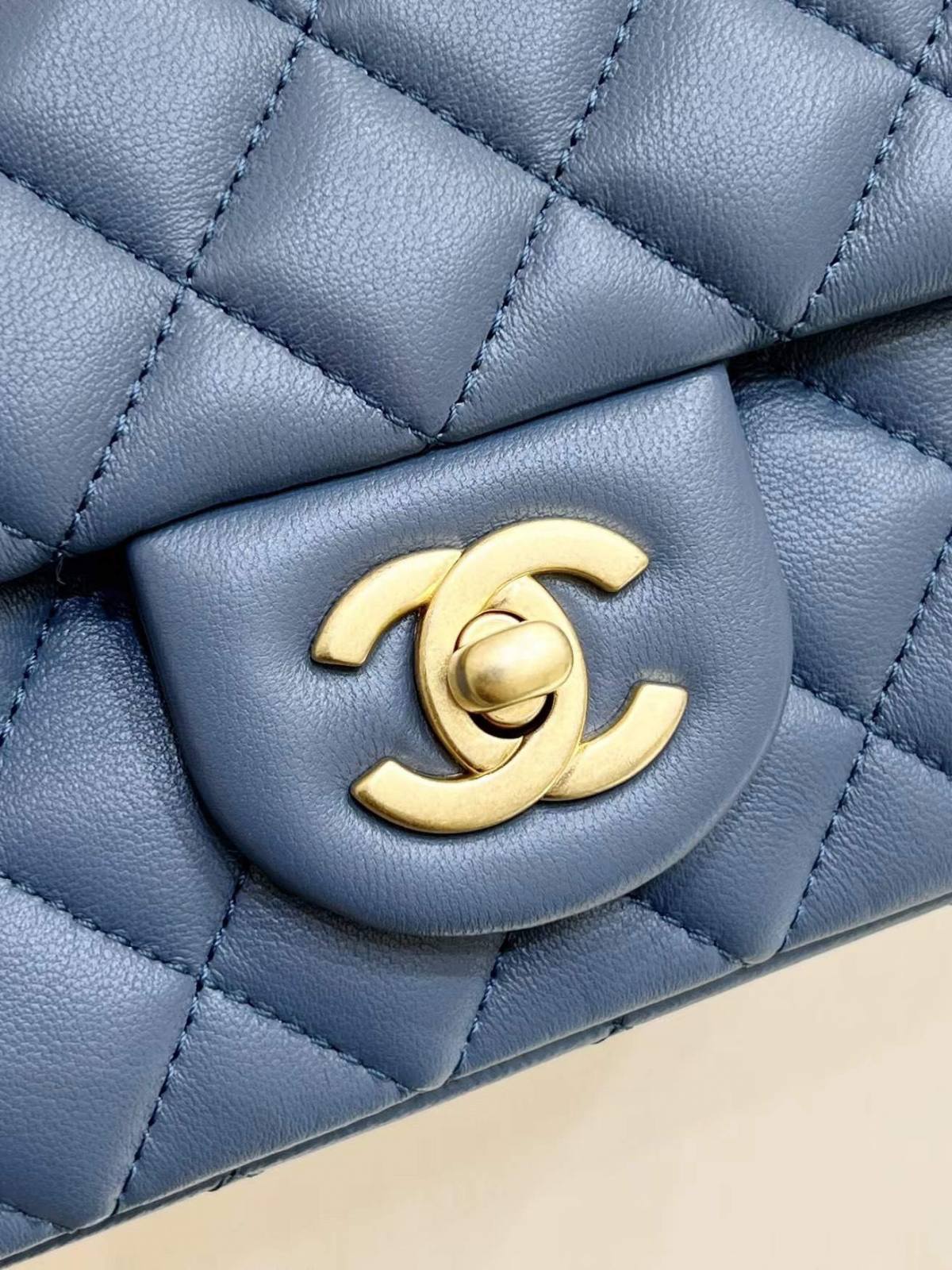 Ellebag super fake Chanel Mini Flap Bag with CC Gold Ball on Chain: A Sky-Blue Elegance(2024 Dec Updated)-Best Quality Fake Louis Vuitton Bag Online Store, Replica designer bag ru