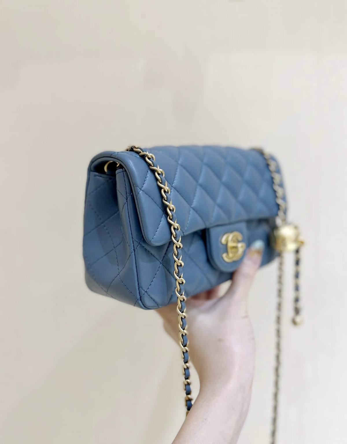 Ellebag super fake Chanel Mini Flap Bag with CC Gold Ball on Chain: A Sky-Blue Elegance(2024 Dec Updated)-Best Quality Fake Louis Vuitton Bag Online Store, Replica designer bag ru