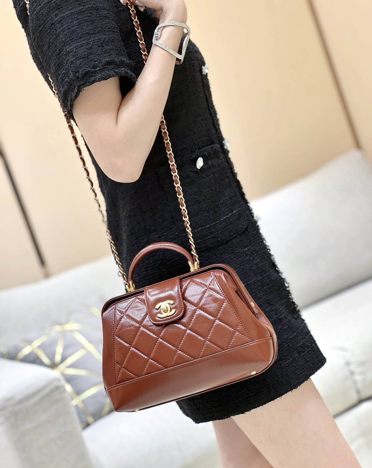 Ellebag super fake Chanel’s Oil Wax Leather Hobo Bag(2024 Dec Updated)-Best Quality Fake Louis Vuitton Bag Online Store, Replica designer bag ru