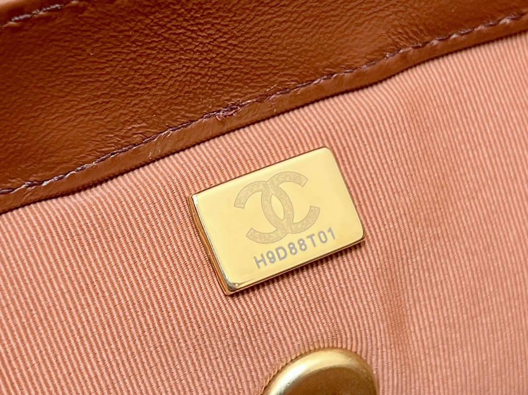 Ellebag super fake Chanel’s Oil Wax Leather Hobo Bag(2024 Dec Updated)-Best Quality Fake Louis Vuitton Bag Online Store, Replica designer bag ru