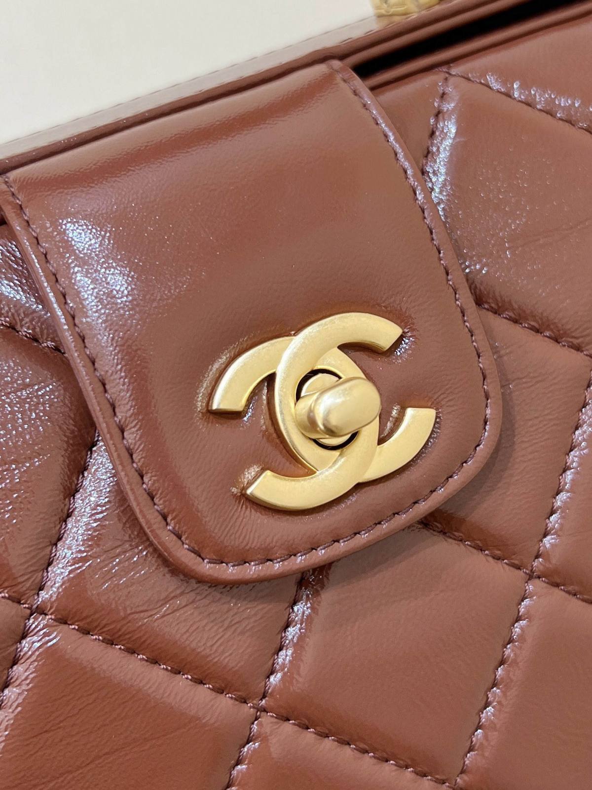 Ellebag super fake Chanel’s Oil Wax Leather Hobo Bag(2024 Dec Updated)-Best Quality Fake Louis Vuitton Bag Online Store, Replica designer bag ru