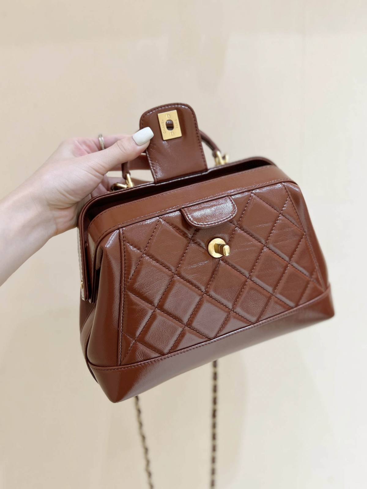 Ellebag super fake Chanel’s Oil Wax Leather Hobo Bag(2024 Dec Updated)-Best Quality Fake Louis Vuitton Bag Online Store, Replica designer bag ru