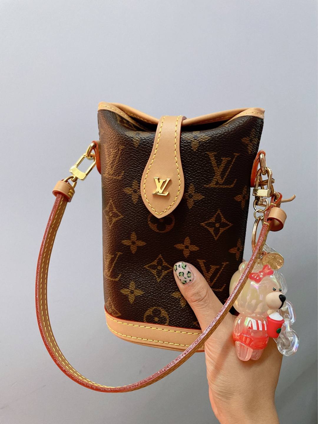 Ellebag’s 1:1 Replica of Louis Vuitton M80874 Mini Fold Me Clutch: A Masterclass in Craftsmanship and Luxury(2024 Dec Updated)-Best Quality Fake Louis Vuitton Bag Online Store, Replica designer bag ru