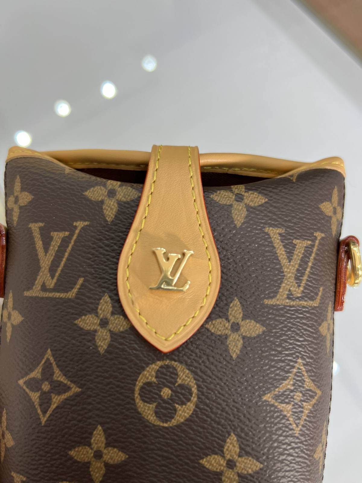 Ellebag’s 1:1 Replica of Louis Vuitton M80874 Mini Fold Me Clutch: A Masterclass in Craftsmanship and Luxury(2024 Dec Updated)-Best Quality Fake Louis Vuitton Bag Online Store, Replica designer bag ru