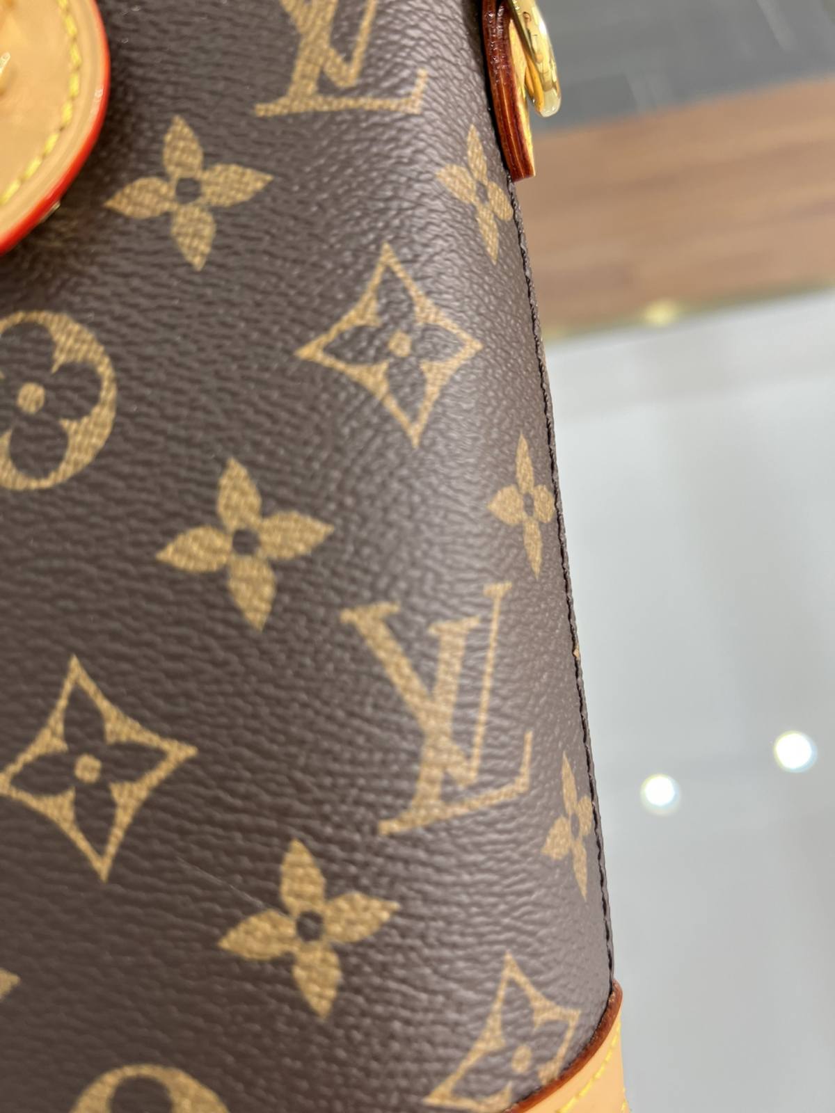 Ellebag’s 1:1 Replica of Louis Vuitton M80874 Mini Fold Me Clutch: A Masterclass in Craftsmanship and Luxury(2024 Dec Updated)-Best Quality Fake Louis Vuitton Bag Online Store, Replica designer bag ru