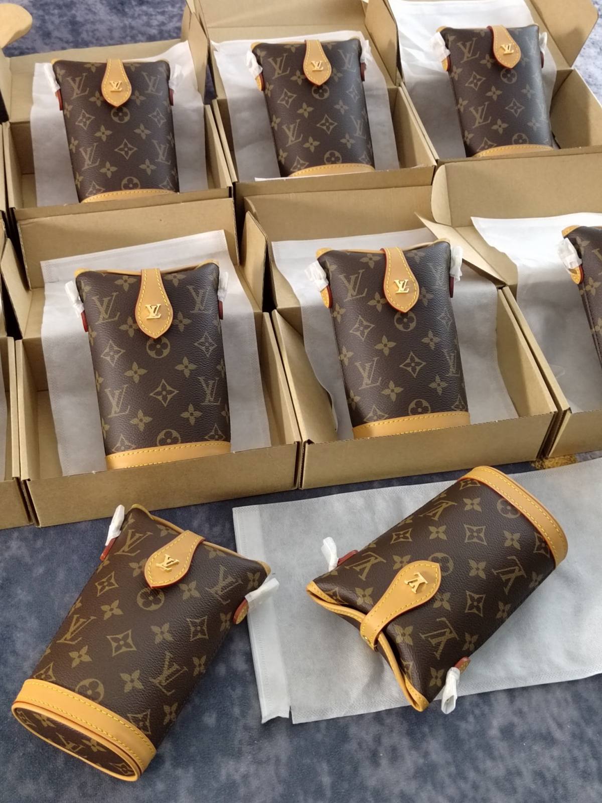 Ellebag’s 1:1 Replica of Louis Vuitton M80874 Mini Fold Me Clutch: A Masterclass in Craftsmanship and Luxury(2024 Dec Updated)-Best Quality Fake Louis Vuitton Bag Online Store, Replica designer bag ru