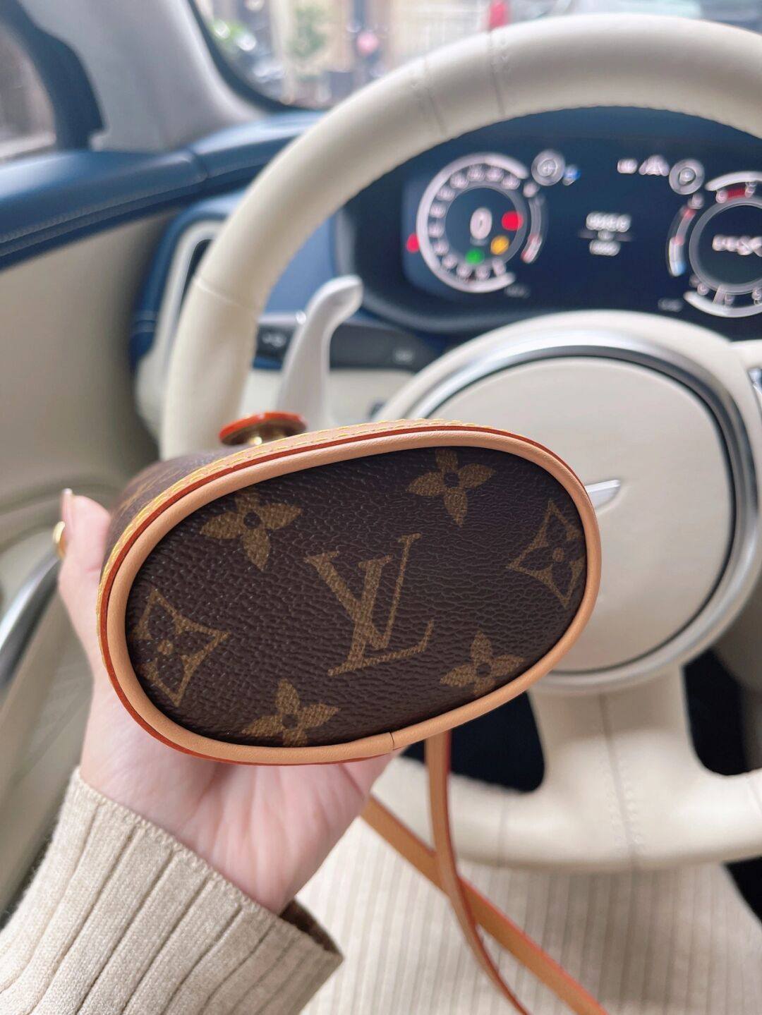 Ellebag’s 1:1 Replica of Louis Vuitton M80874 Mini Fold Me Clutch: A Masterclass in Craftsmanship and Luxury(2024 Dec Updated)-Best Quality Fake Louis Vuitton Bag Online Store, Replica designer bag ru