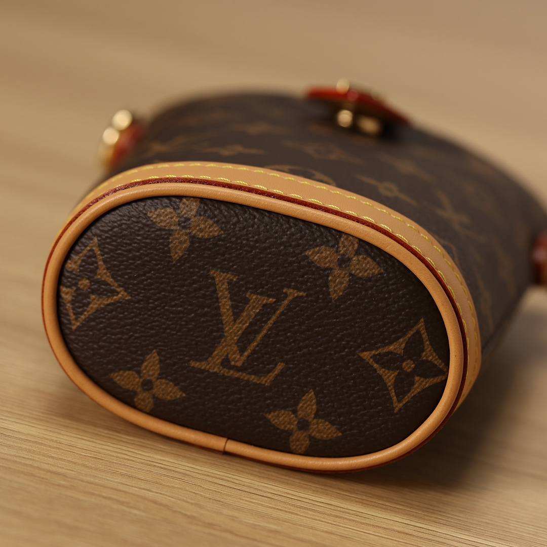 Ellebag’s 1:1 Replica of Louis Vuitton M80874 Mini Fold Me Clutch: A Masterclass in Craftsmanship and Luxury(2024 Dec Updated)-Best Quality Fake Louis Vuitton Bag Online Store, Replica designer bag ru