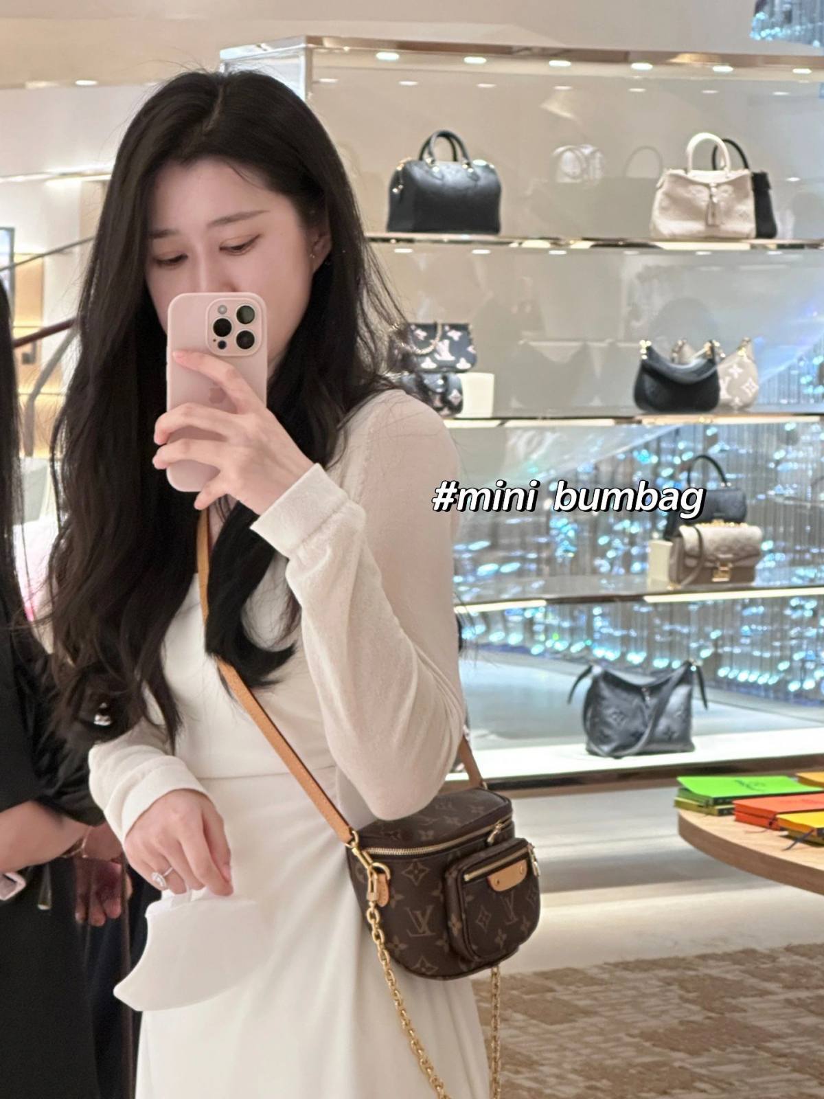 Ellebag’s 1:1 Replica of Louis Vuitton M82335 Mini Bumbag – A Luxurious Fusion of Style and Function(2024 Dec Updated)-Best Quality Fake Louis Vuitton Bag Online Store, Replica designer bag ru