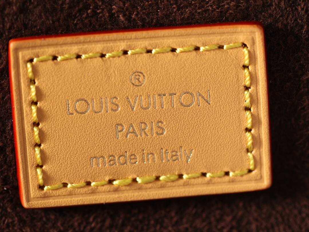 Ellebag’s 1:1 Replica of Louis Vuitton M82335 Mini Bumbag – A Luxurious Fusion of Style and Function(2024 Dec Updated)-Best Quality Fake Louis Vuitton Bag Online Store, Replica designer bag ru