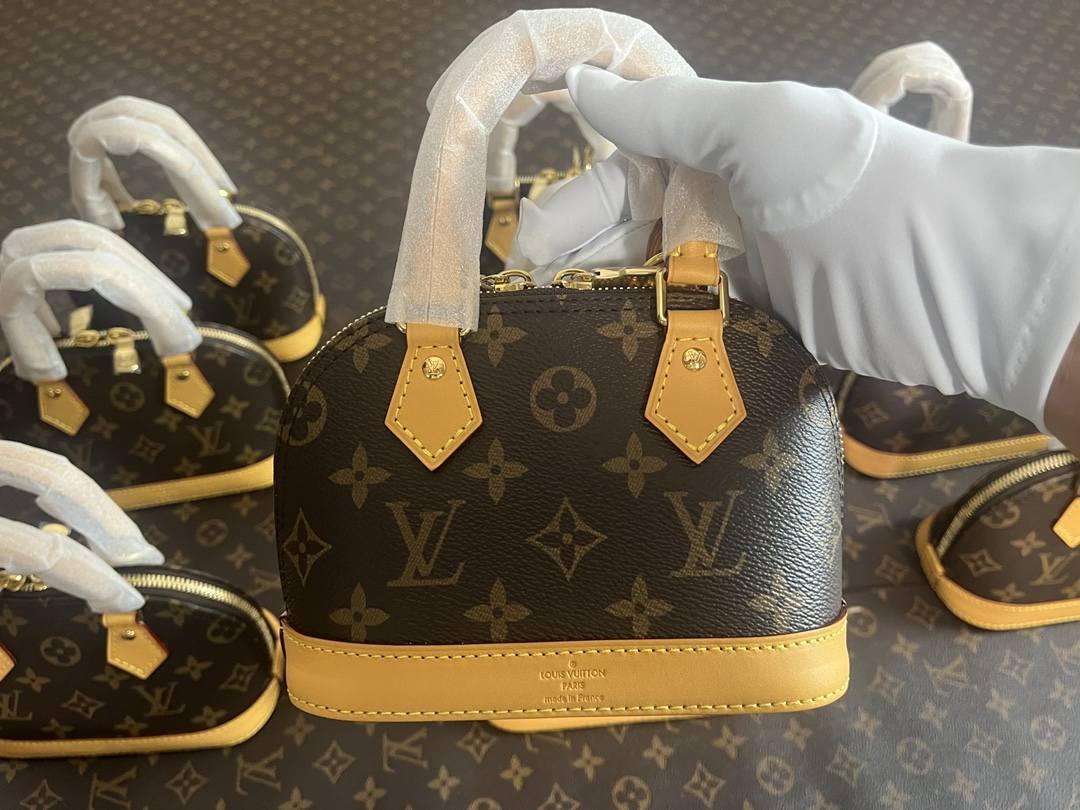 Ellebag’s 1:1 Replica of Louis Vuitton M82717 Nano Alma Handbag: A Petite Icon Reimagined(2024 Dec Updated)-Best Quality Fake Louis Vuitton Bag Online Store, Replica designer bag ru