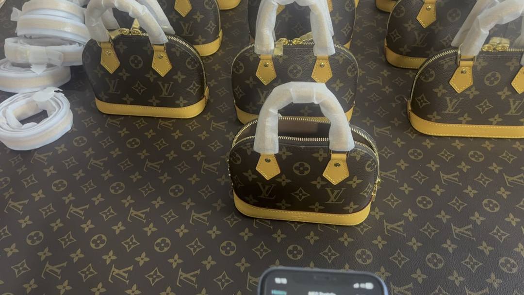 Ellebag’s 1:1 Replica of Louis Vuitton M82717 Nano Alma Handbag: A Petite Icon Reimagined(2024 Dec Updated)-Best Quality Fake Louis Vuitton Bag Online Store, Replica designer bag ru