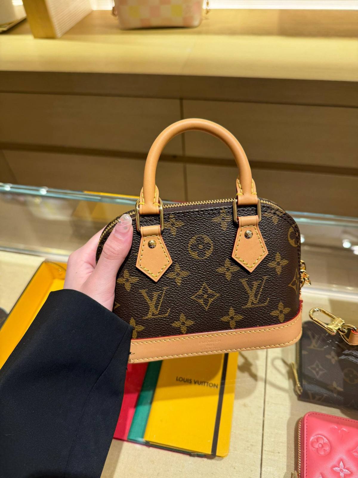 Ellebag’s 1:1 Replica of Louis Vuitton M82717 Nano Alma Handbag: A Petite Icon Reimagined(2024 Dec Updated)-Best Quality Fake Louis Vuitton Bag Online Store, Replica designer bag ru