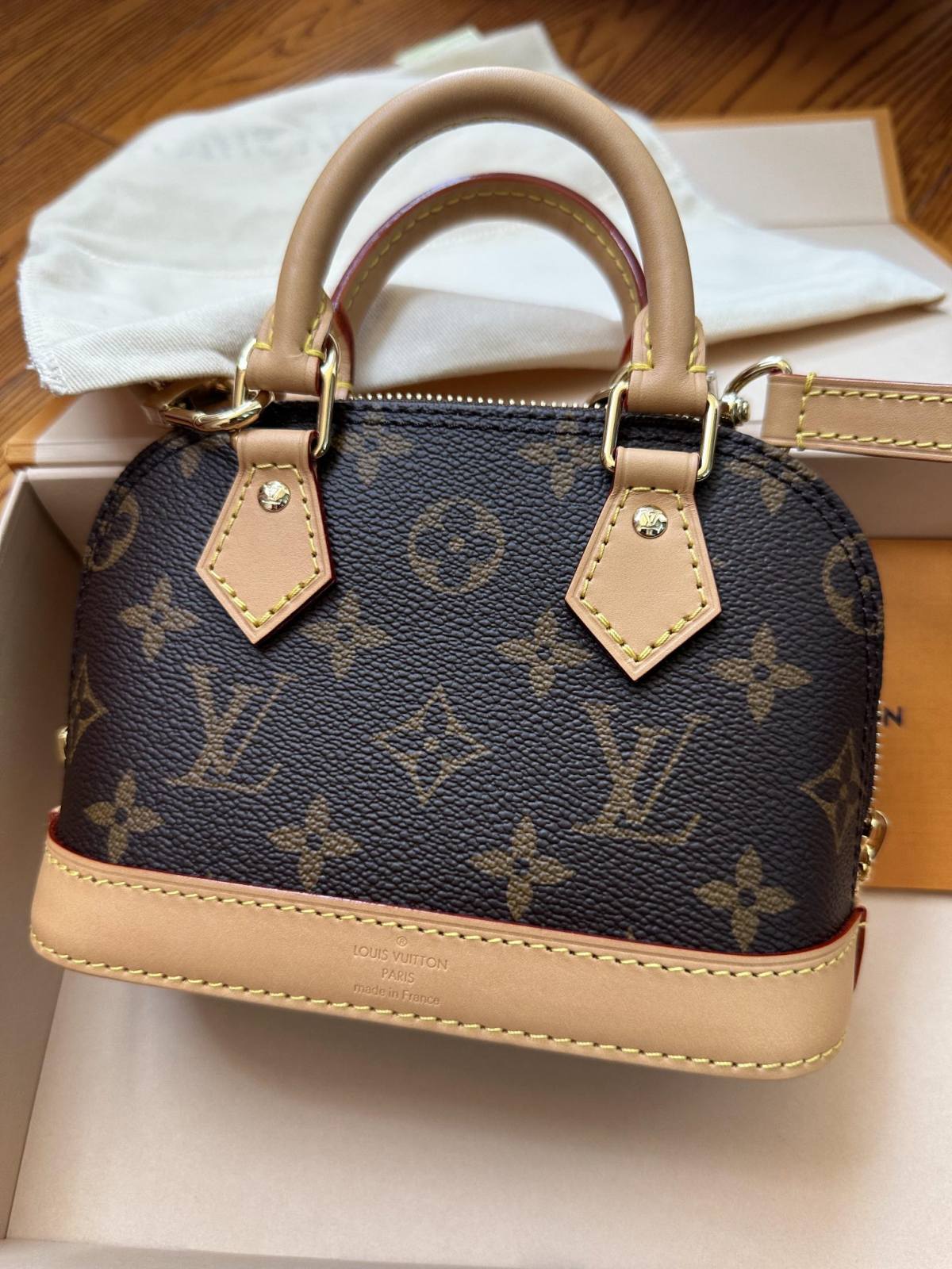 Ellebag’s 1:1 Replica of Louis Vuitton M82717 Nano Alma Handbag: A Petite Icon Reimagined(2024 Dec Updated)-Best Quality Fake Louis Vuitton Bag Online Store, Replica designer bag ru