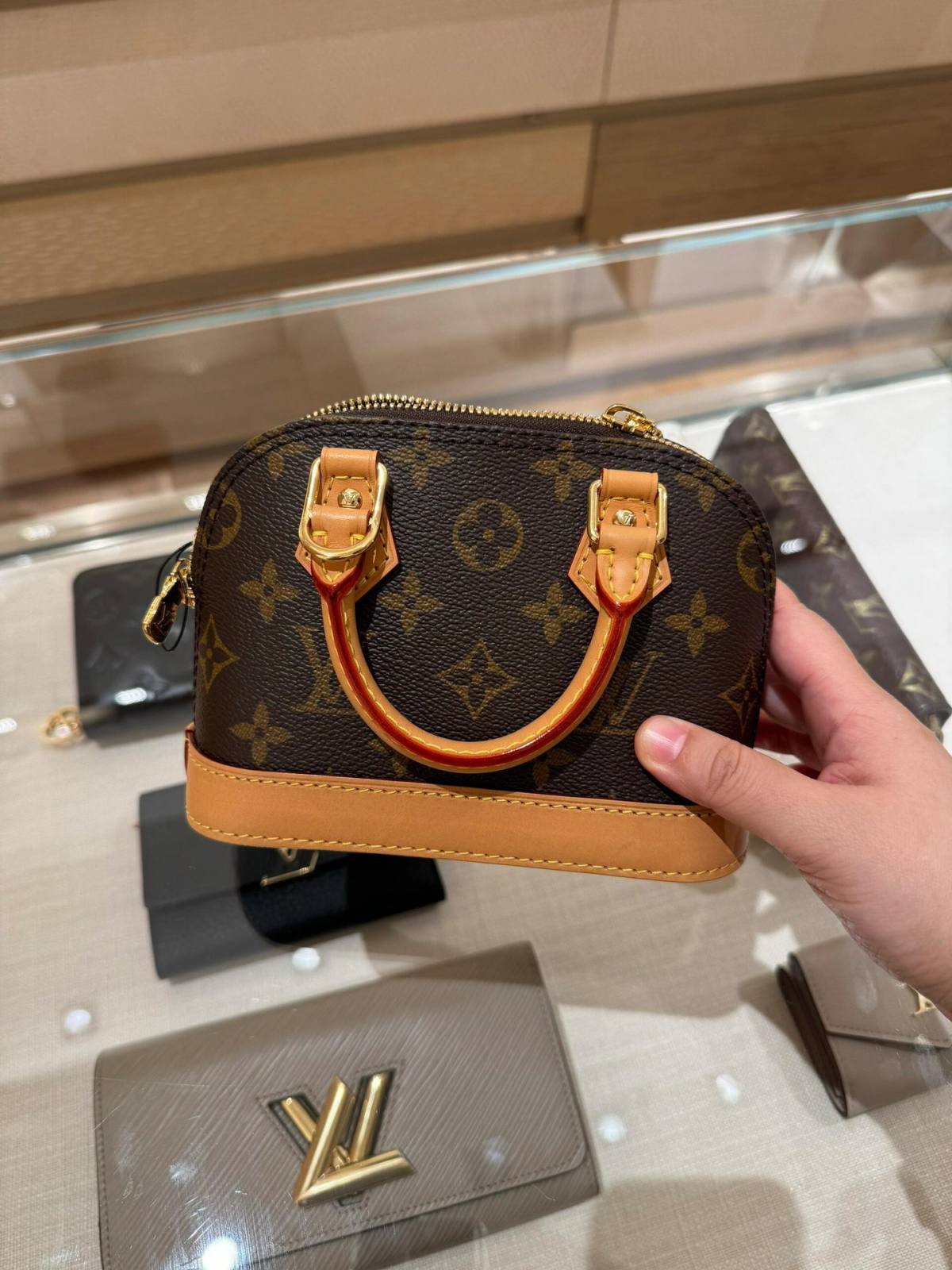 Ellebag’s 1:1 Replica of Louis Vuitton M82717 Nano Alma Handbag: A Petite Icon Reimagined(2024 Dec Updated)-Best Quality Fake Louis Vuitton Bag Online Store, Replica designer bag ru