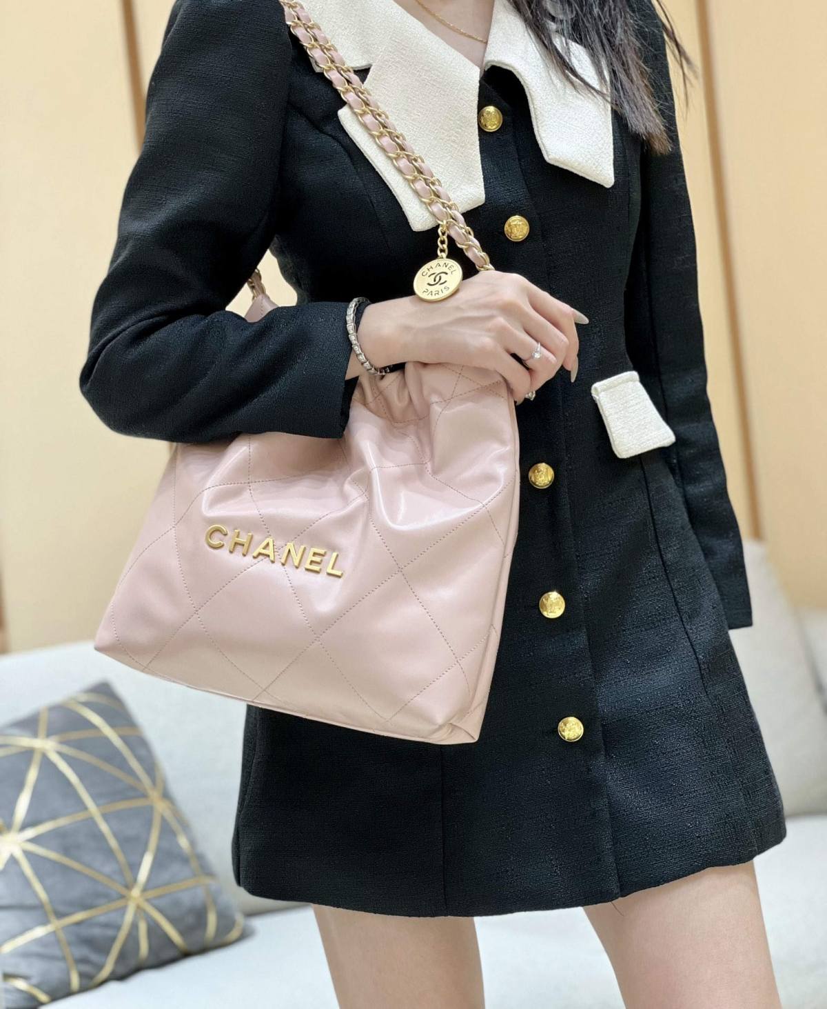 Ellebag super fake Franch Hass leather Chanel 22 Handbag craftsmanship in pink(2024 Dec Updated)-Best Quality Fake Louis Vuitton Bag Online Store, Replica designer bag ru